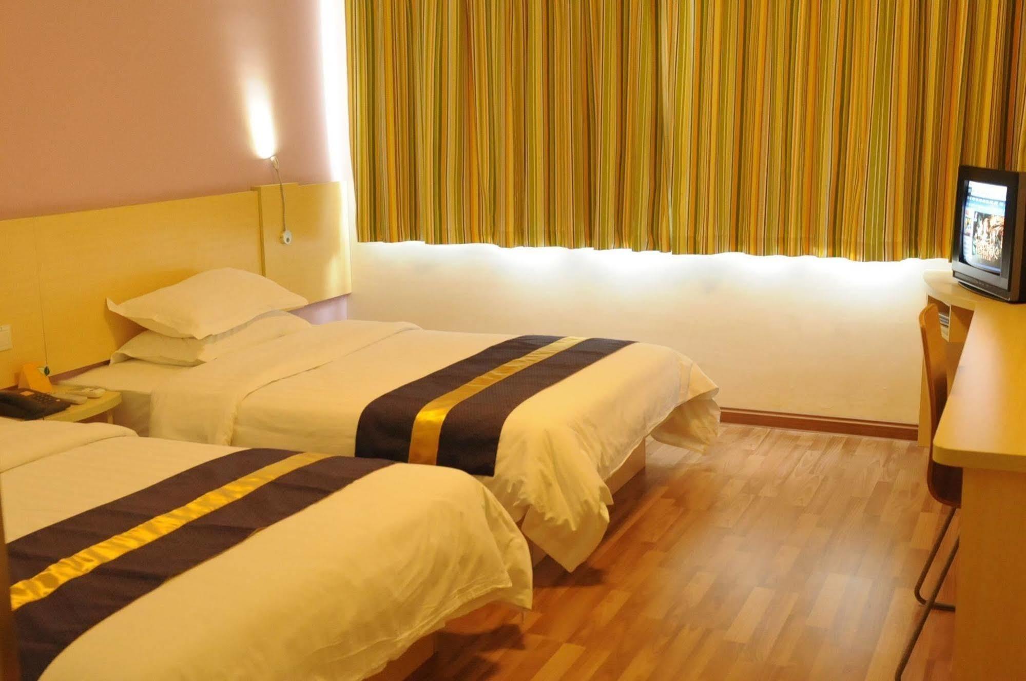 Yuanman Hotel Huizhou Yongwang Plaza Exterior foto